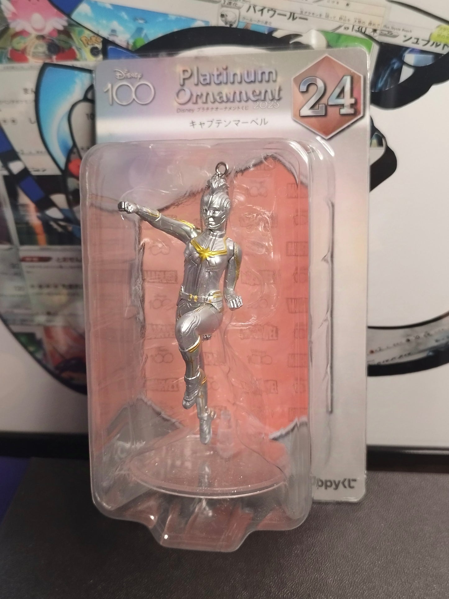 Figurine Disney 100 platinium Ornement Captain Marvel